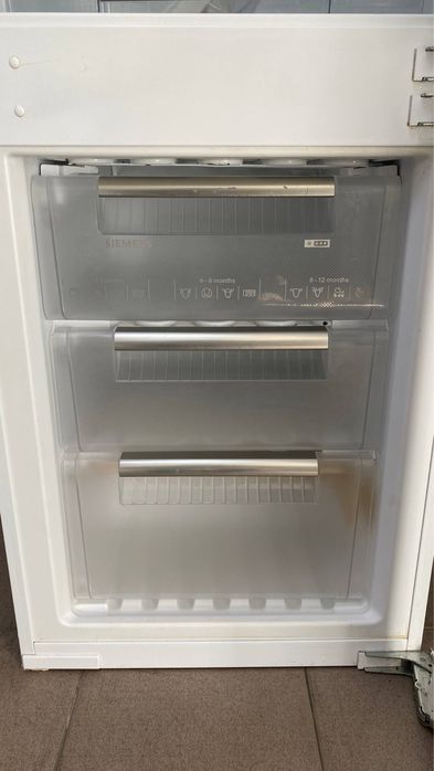 Холодильник вмонтований  Siemens KI34SA65/02 FD9104