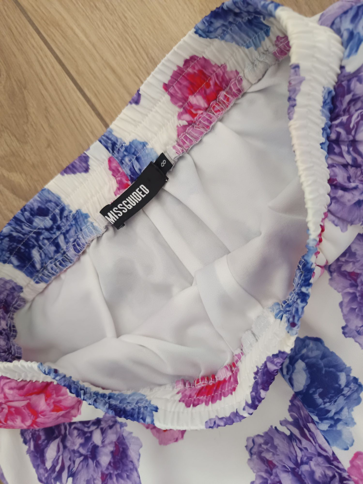 Krótkie spodenki Missguided r. S