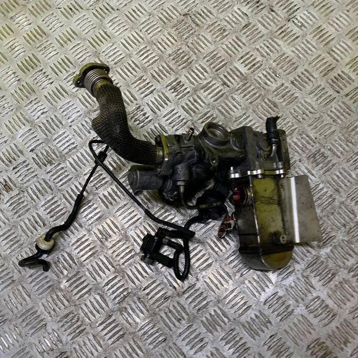 Радіатор системи EGR Audi Q7 Радиатор системы ЕГР Ауди кю7 Ауді к'ю7