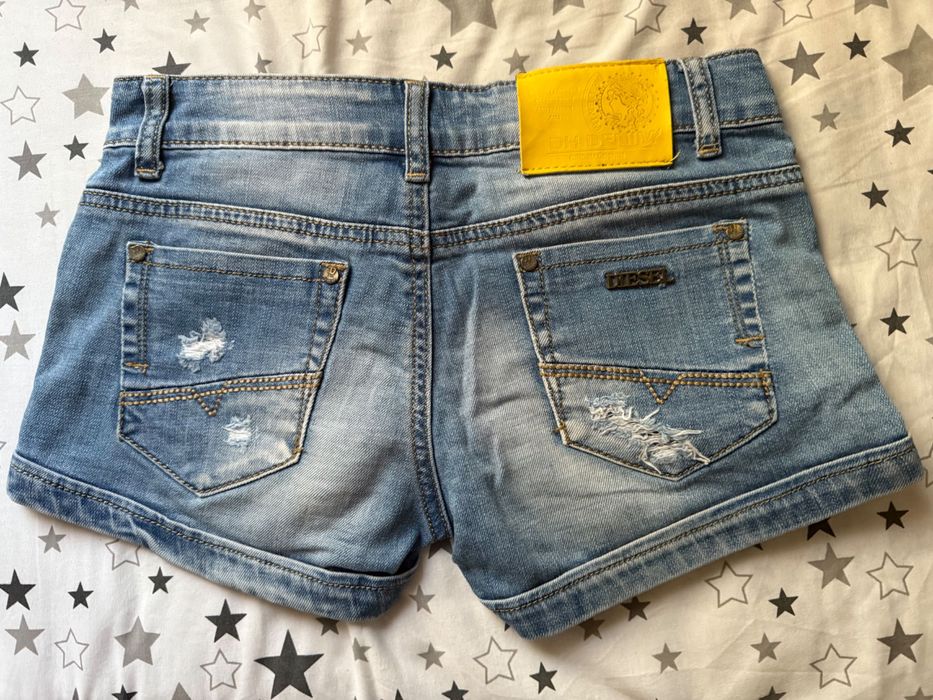 Шорти з рваностями розмір S