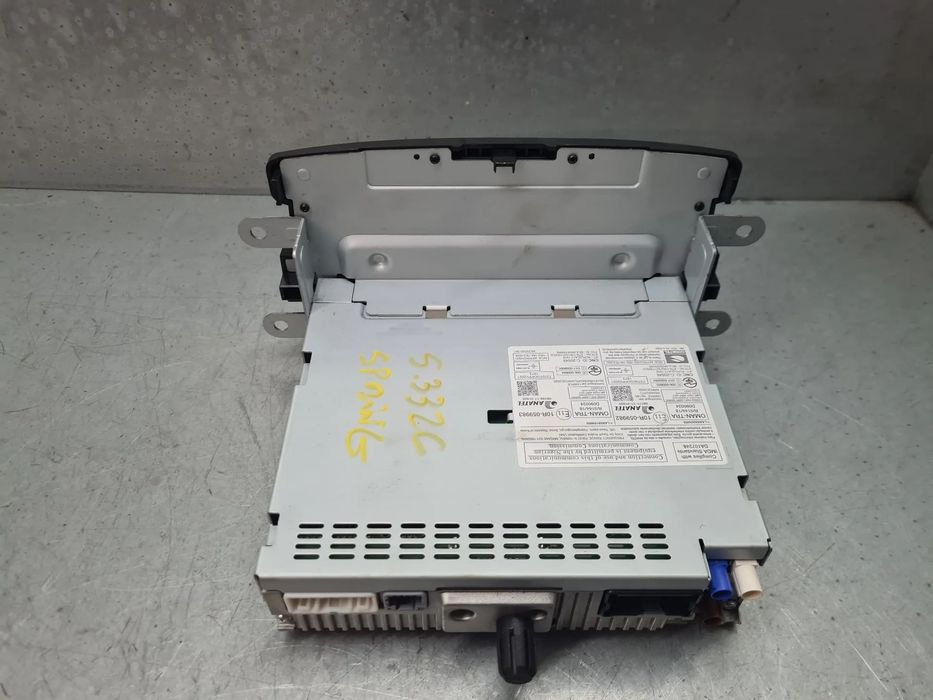 Rádio / auto-rádio DACIA Spring