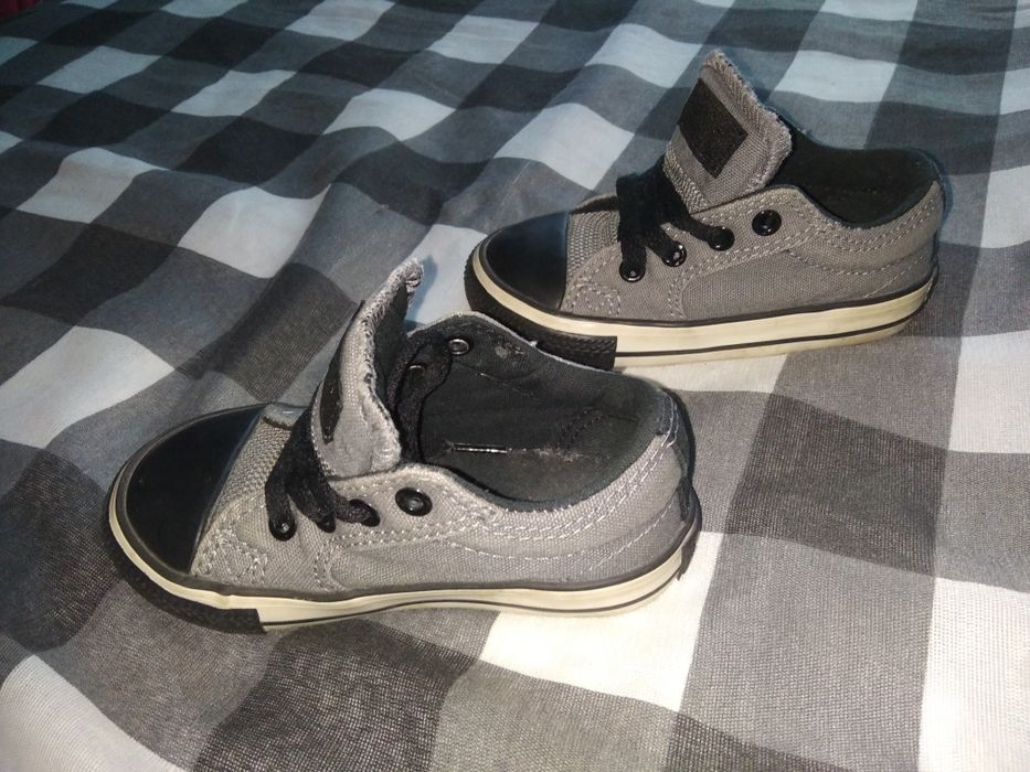 Trampeczki Converse 23