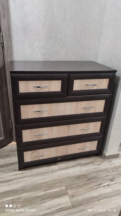 Продам камод та шафу для вітальні