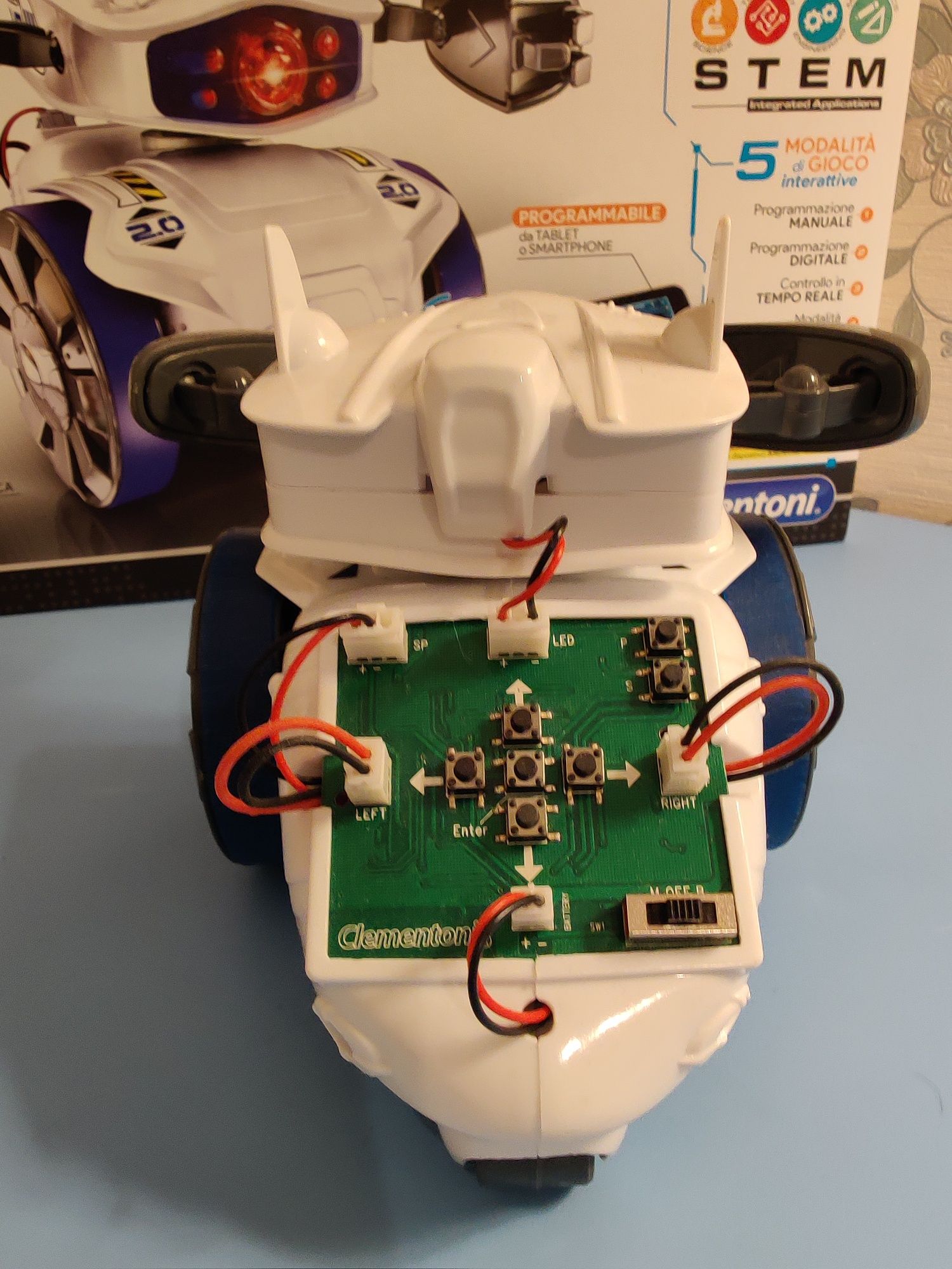 Лабораторія робототехніки Clementonі Cyber Robot Bluetooth