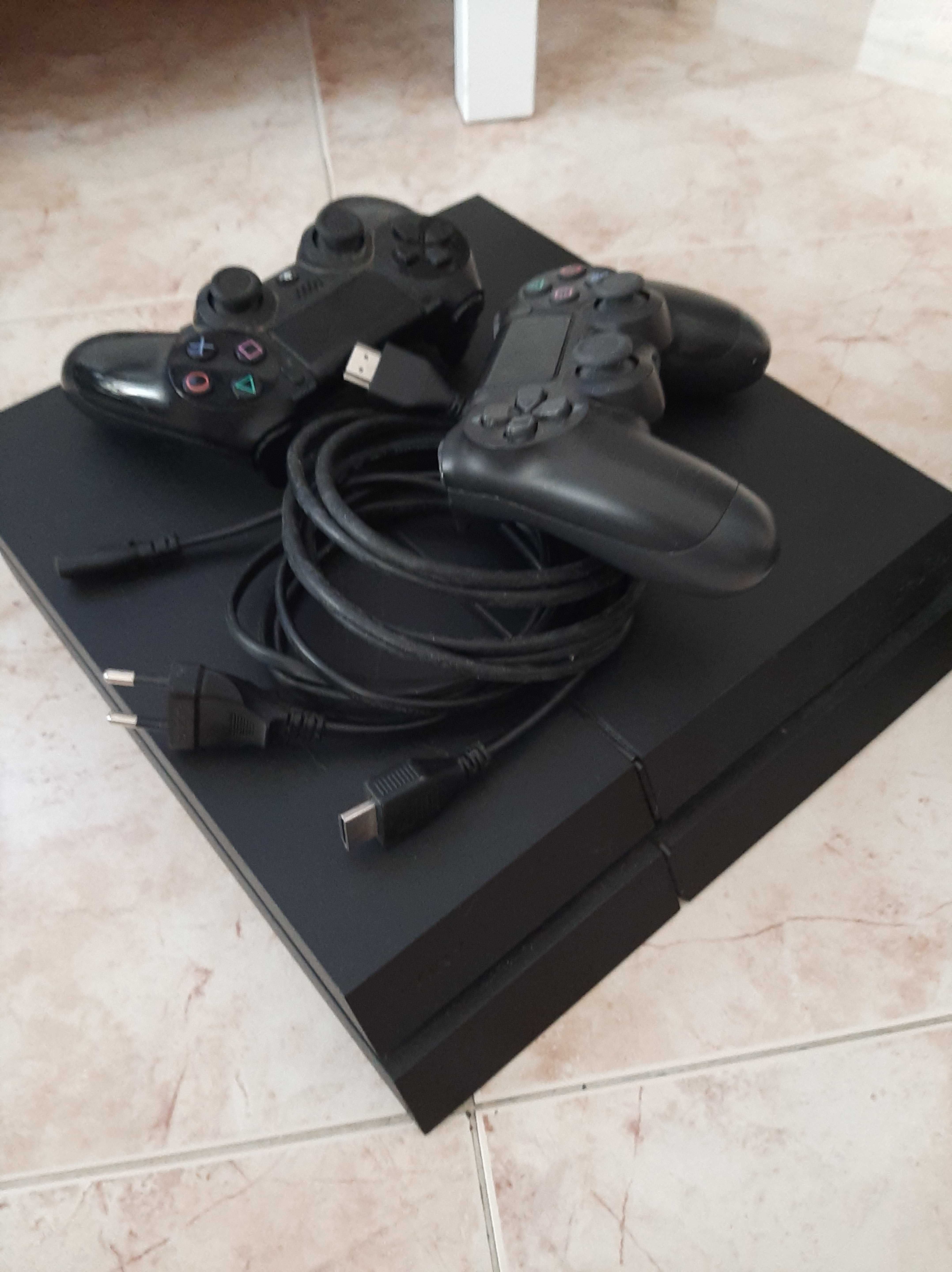 2 playstation4 + 3 comandos + 3 jogos e volante thrustmaster t80