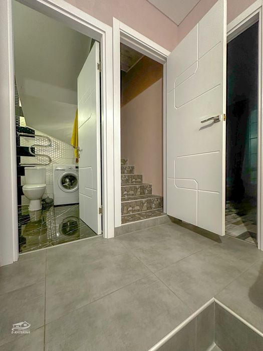 Таунхаус з ремонтом 75+20 м кв 3 кім. вул. Мейса Джеймса р-н Торгмаш