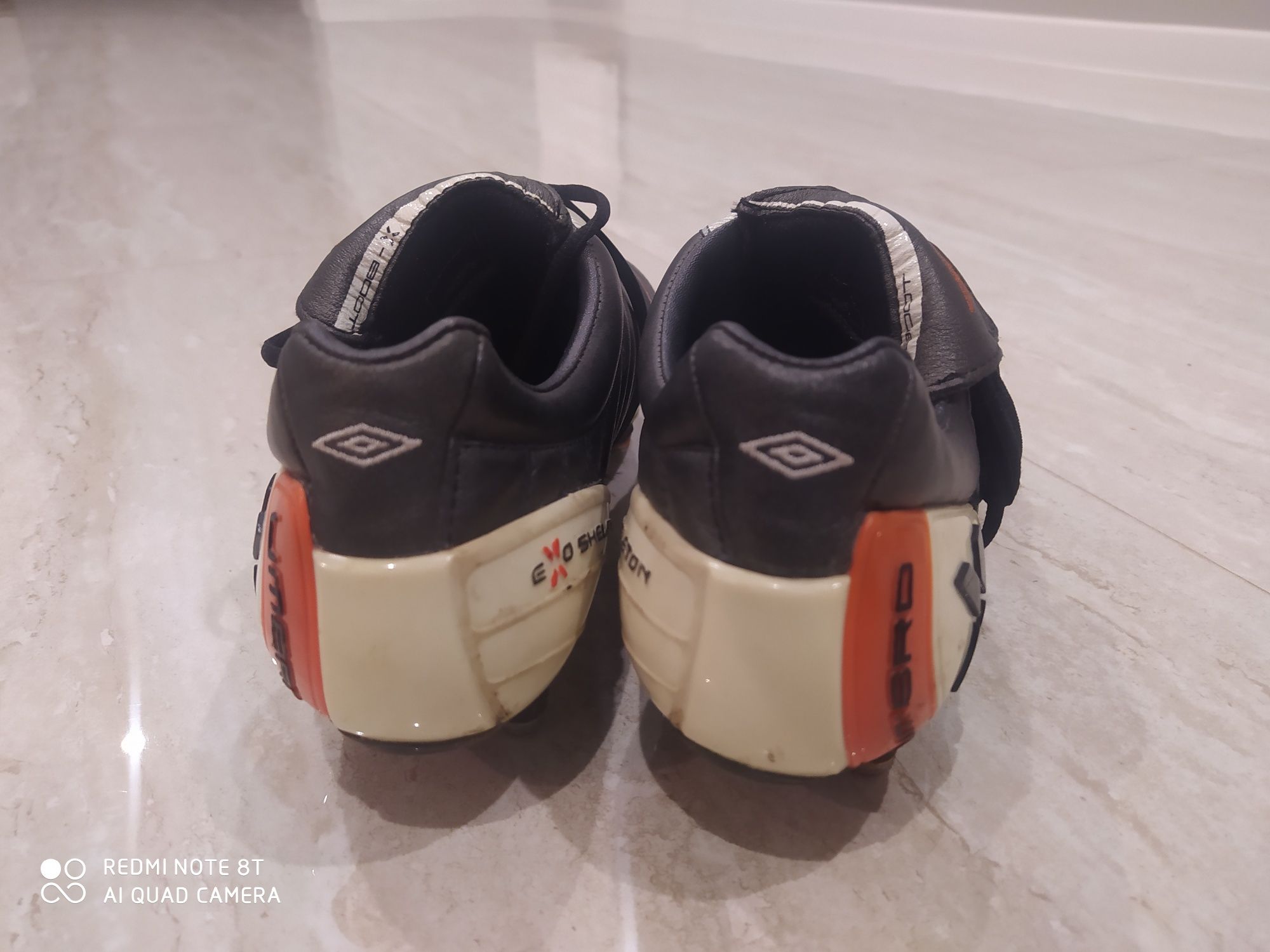 Buty, korki UMBRO rozmiar 40