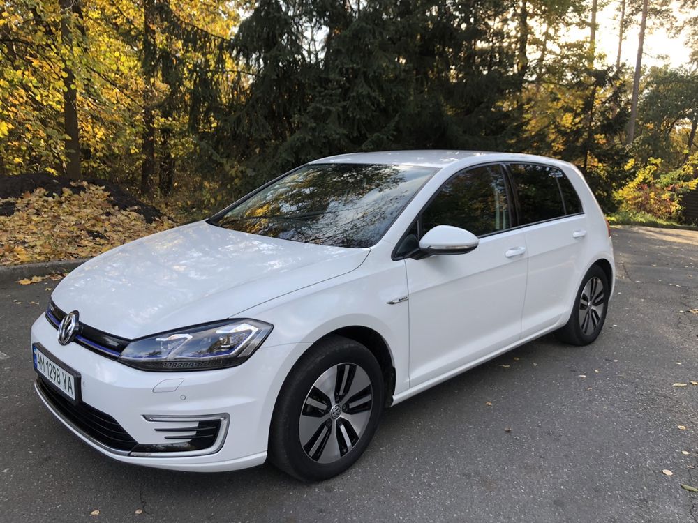 Volkswagen E - Golf. 2021р. Фольксваген Е - Гольф