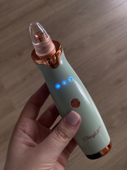 Електричний вакуумний пристрій для обличчя