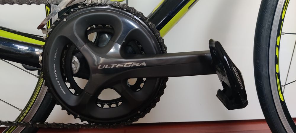 Bicicleta estrada em carbono KTM Revelator 4000