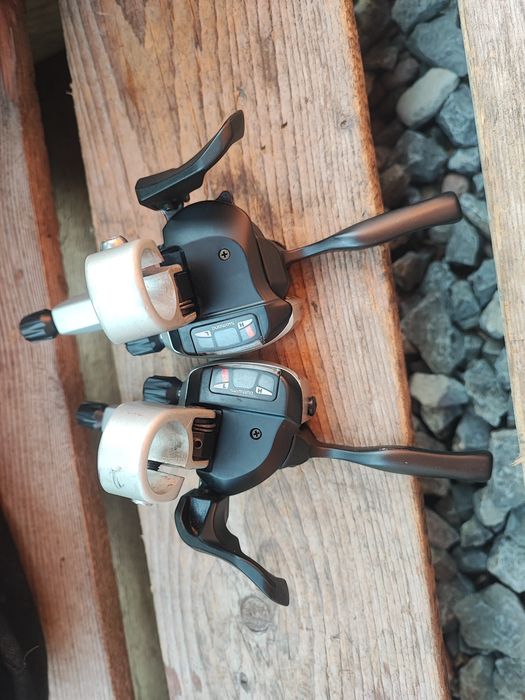 Klamkomanetkami rowerowe Shimano Deore XT M760 Dual-Control 3x9 Retro