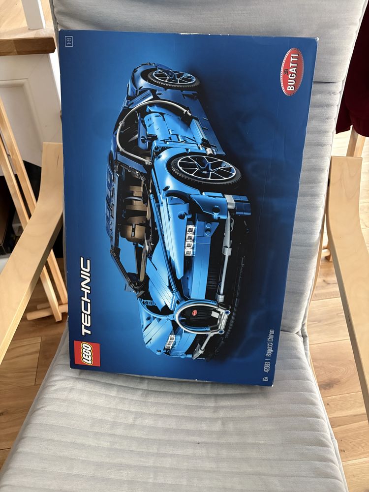 LEGO Technic Bugatti Chiron 42083