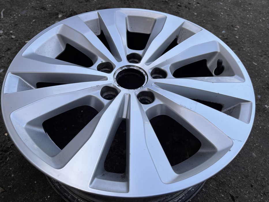 Felga Aluminiowa VOLKSWAGEN GOLF VII 6.5" x 16" ET46 5x112 5G0