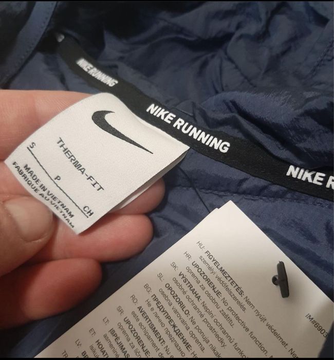 Легка куртка вітровка Nike thermo fit
