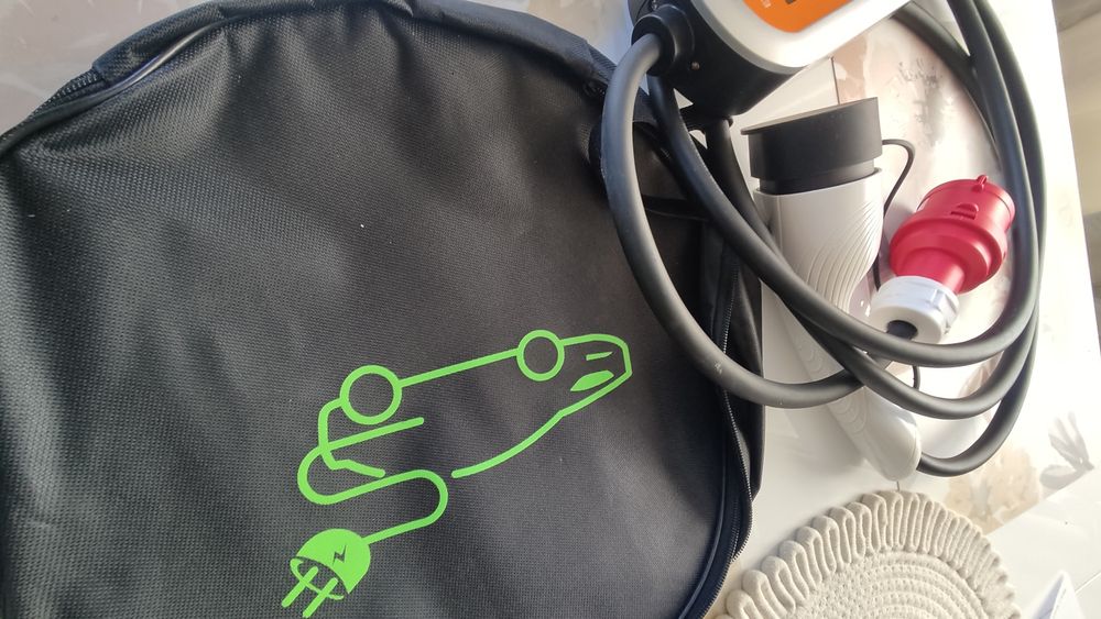 Ładowarka do samochodu elektrycznego EV