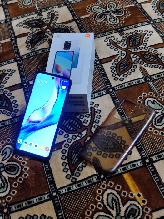 Xiaomi Redmi 10 .