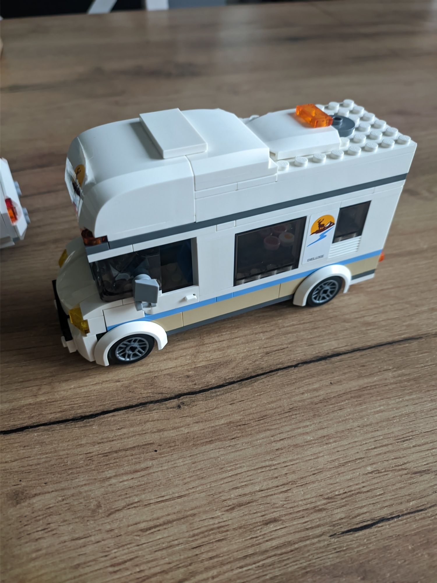 Lego kamper 60283 i lego creator 31006