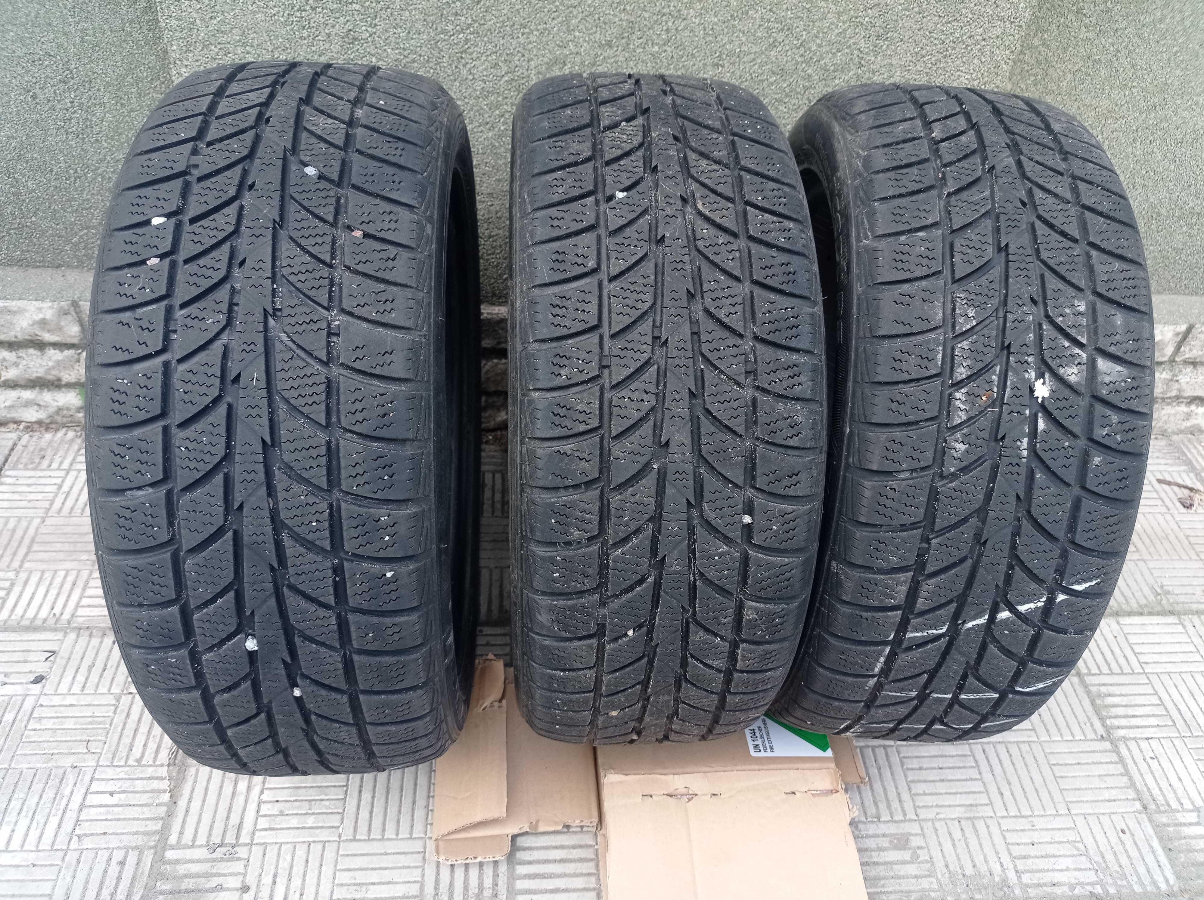 Продам шини Hankook Winter ice 195/50 К15