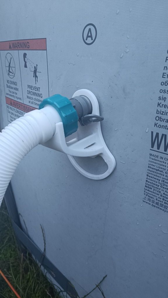 Podstawy pod gruby wąż basenowy Intex Bestway