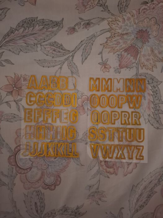 Naklejki litery złote