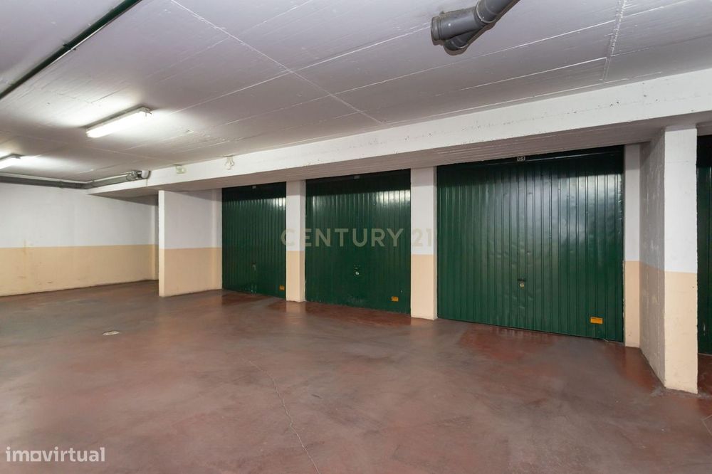 RARO! BOX de Garagem Localização Exclusiva em Monte Belo Norte Setúbal