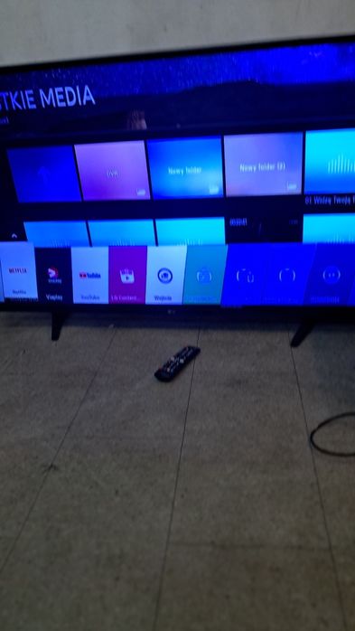 LG 49LH570V smart tv