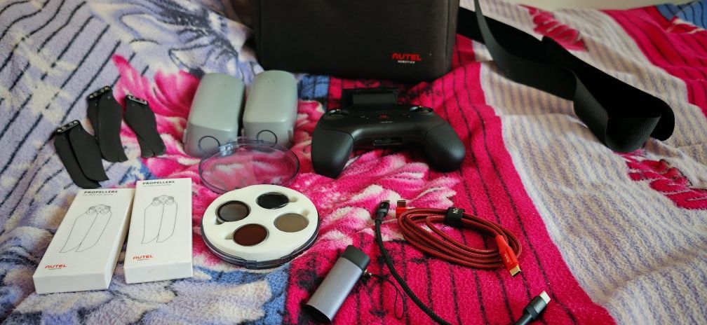Dron autel Evo lite plus premium bundle  carbon gwarancja +dodatki