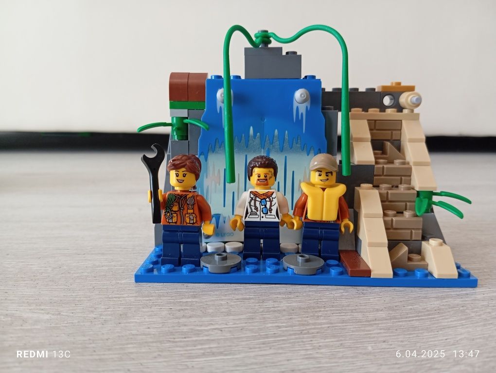 LEGO city 60160 jungle Explorers