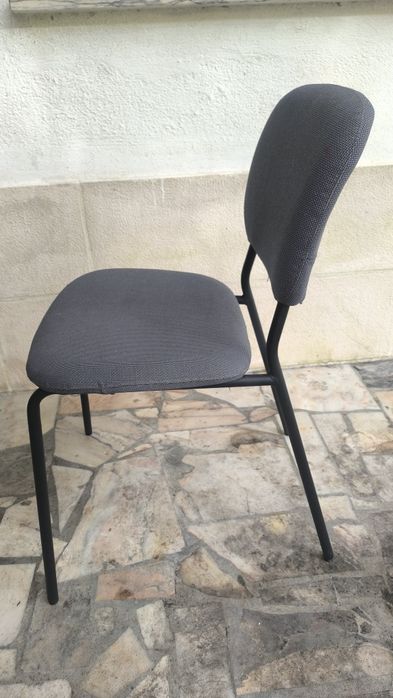 Cadeira Cinzenta Confortável