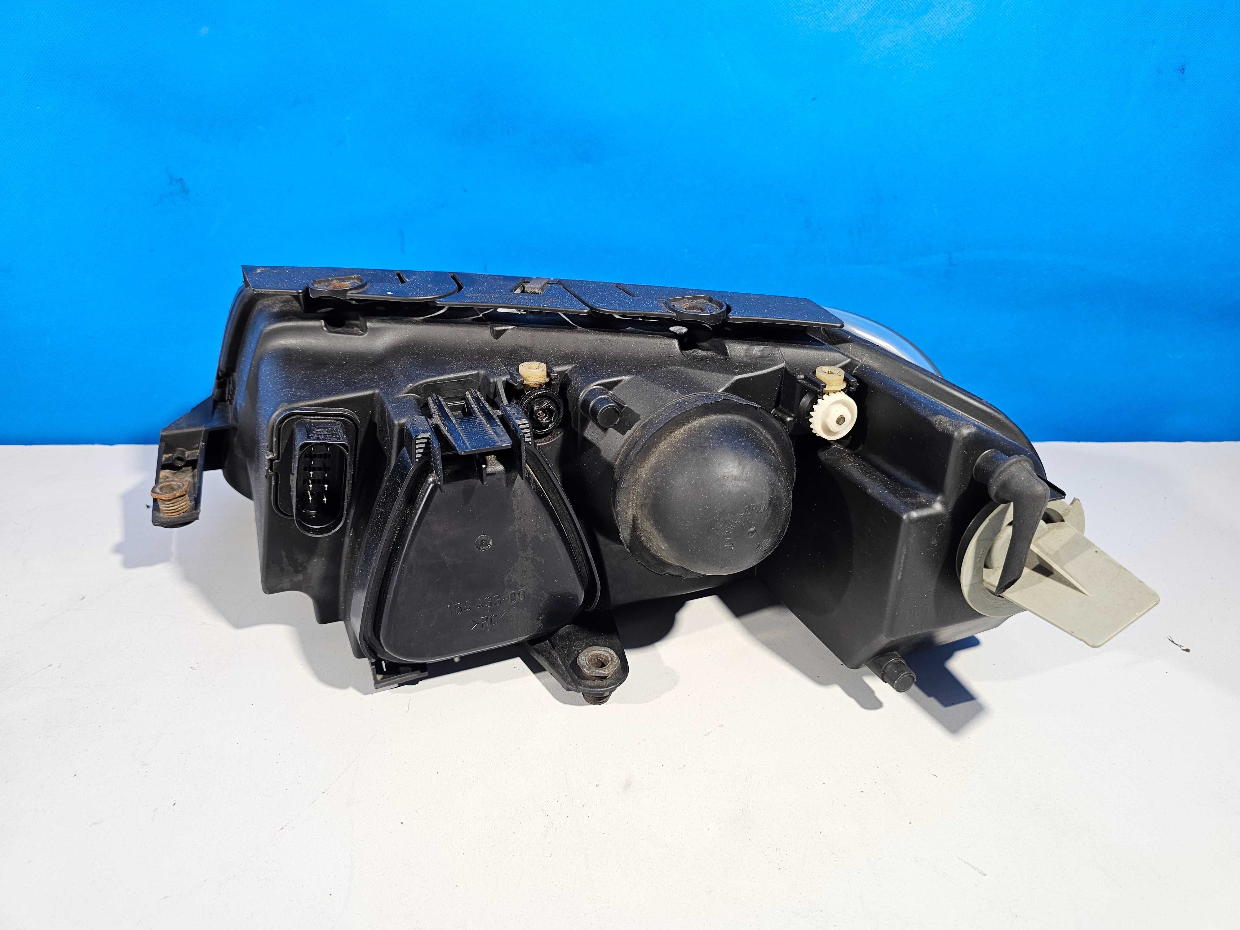 VW Passat B5 Lift LCI Lampa Przód Przednia Prawa Zwykła H7 Europa