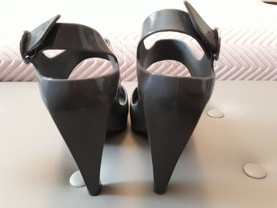 Sandálias Melissa tam. 37