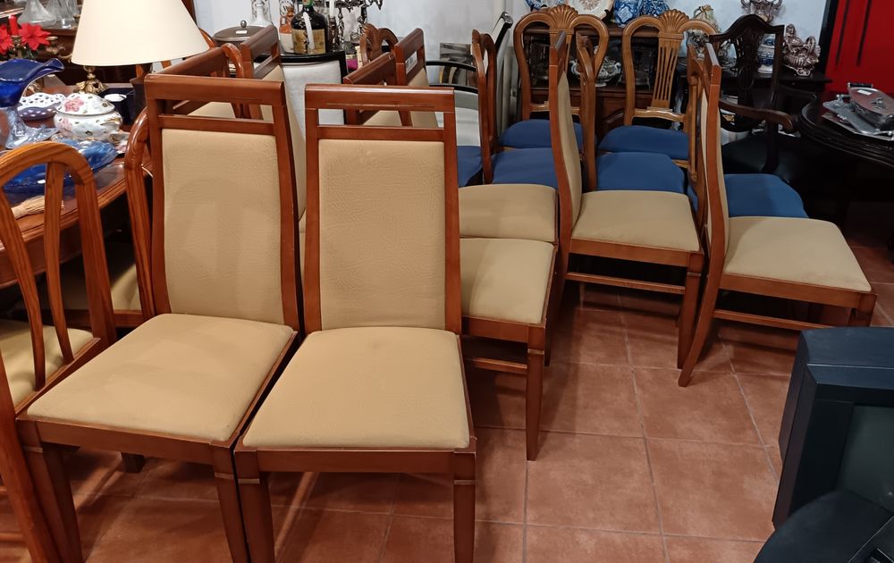 Cadeiras estofadas camel (8)