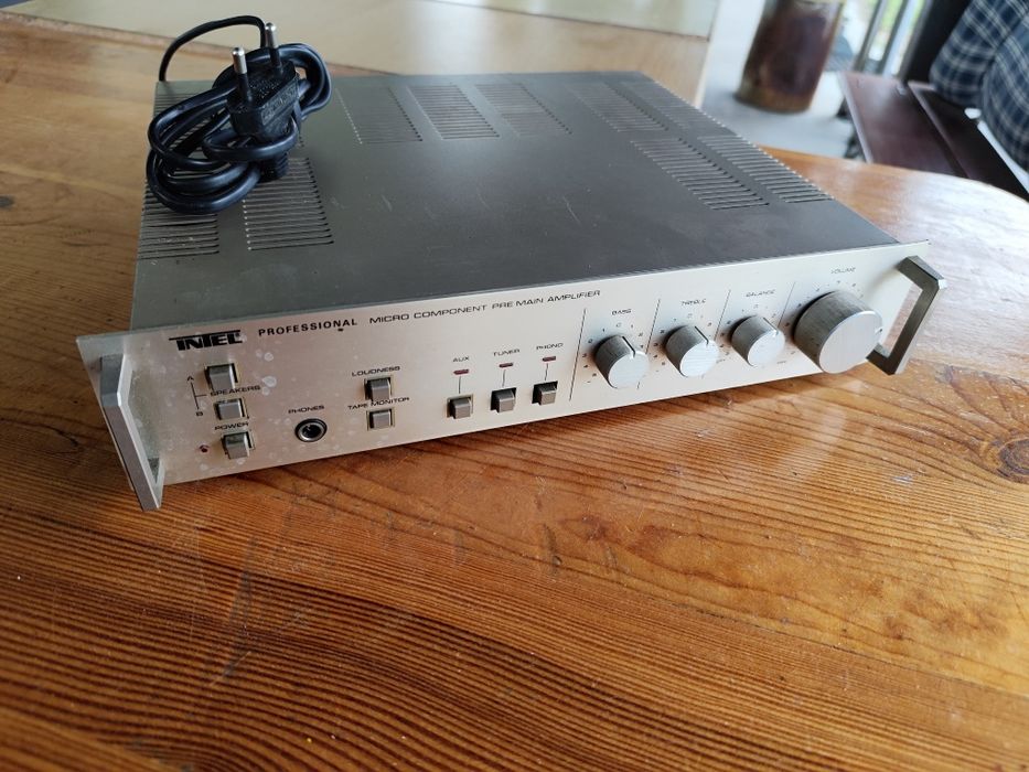 Wzmacniacz Intel TA97. Sprawny..