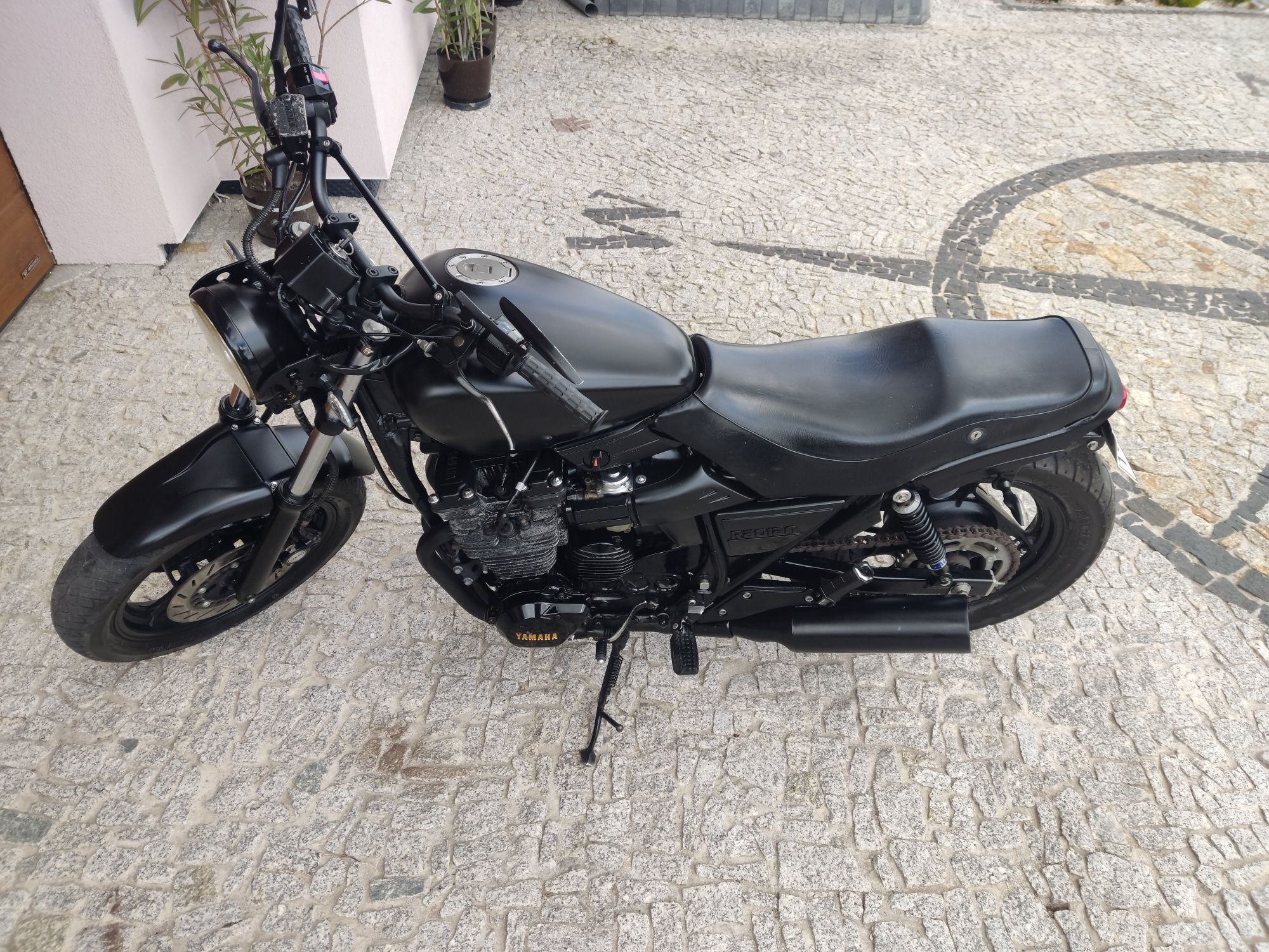 Yamaha XJ 600(Radian)