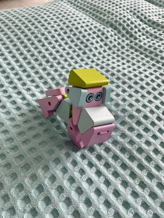 Іграшка  деревʼяна собака акробат Cubika