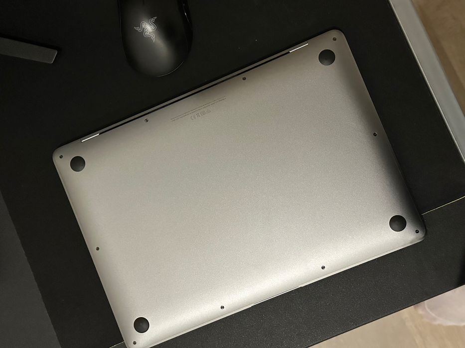 MacBook 2020 m1 256/8