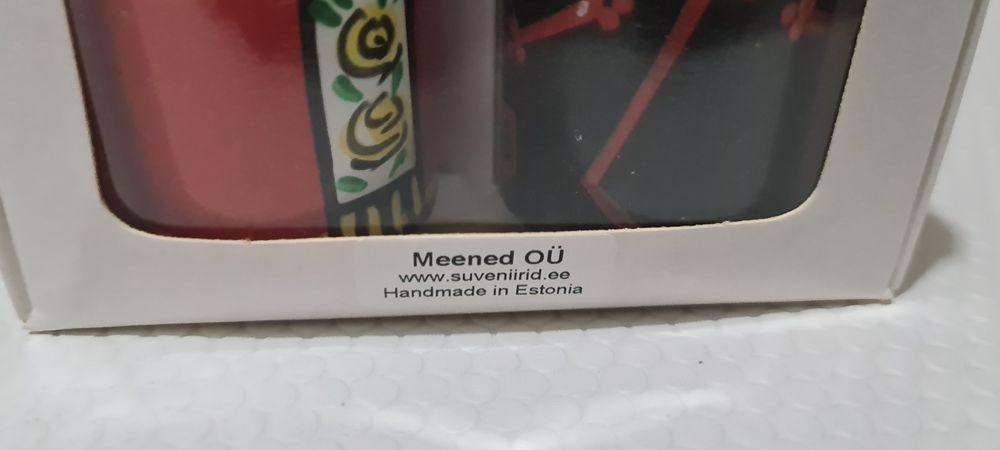 Saleiro e Pimenteiro da Estónia. Novo