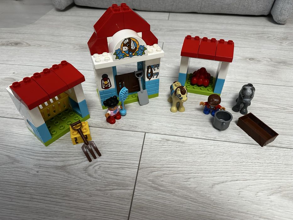 Lego Duplo ponad 8 zestawów