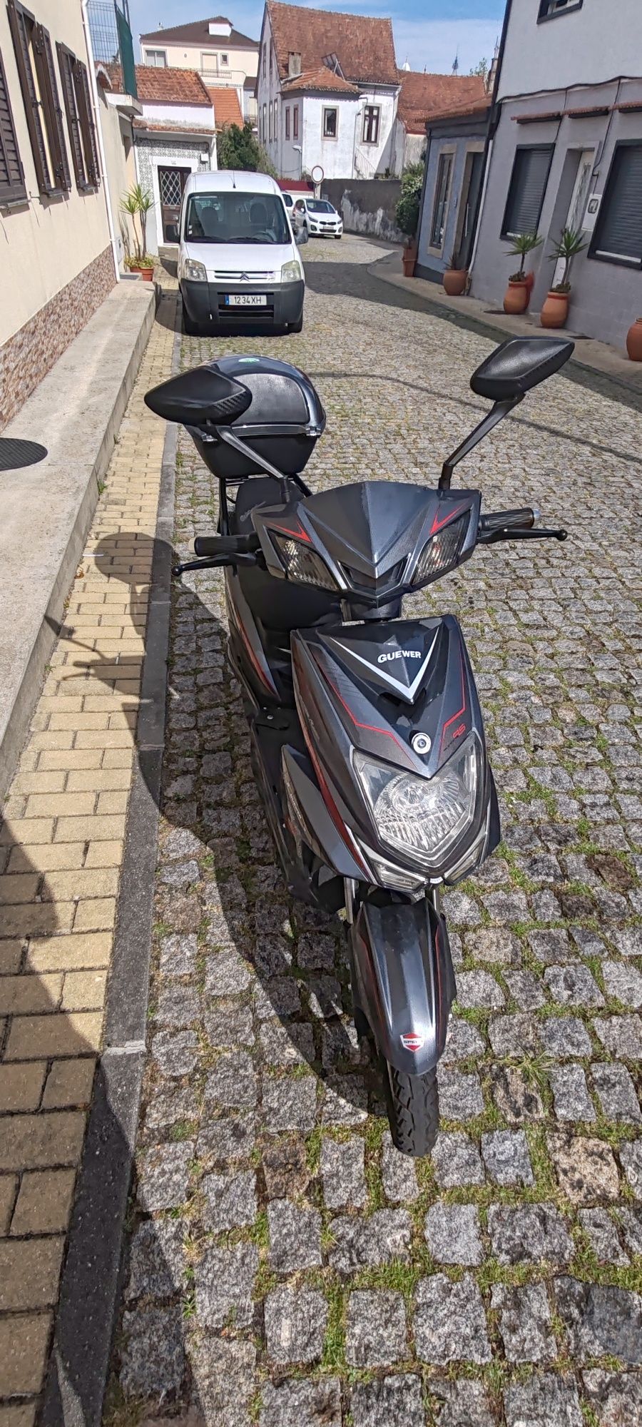 Moto elétrica Guewer Zgl ( aceito troca por carro)