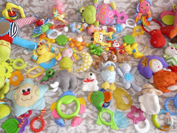 50 sztuk zabawki gruchawki zawieszki gryzaki markowe dla niemowląt.