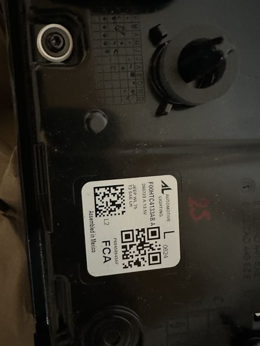 Фонарь задний левый Jeep Grand Cherokee WL 2022 2023 2024