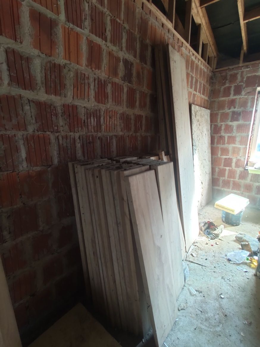 Schody dębowe szlifowane komplet, wymiar: 30x124x4 28szt..