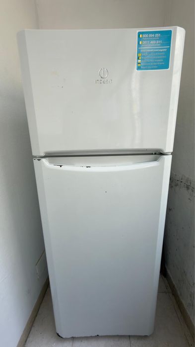 Geladeira Indesit