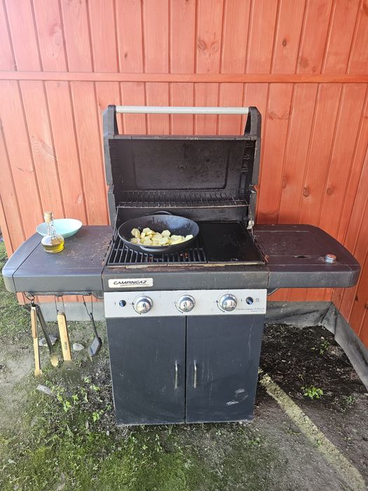 Grill gazowy duży świetny Campingaz zeliwny 3 palniki+ 1