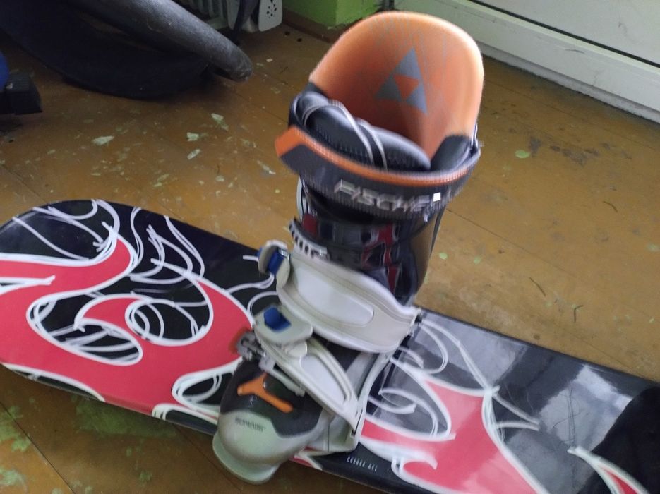 Snowboard  z butami r 29.5