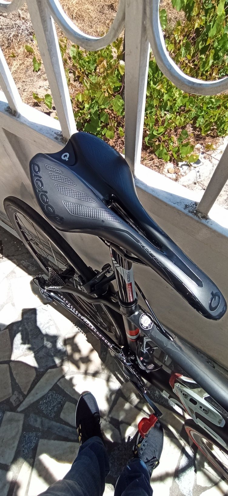 Vendo bicicleta Jorbi Ultimax em carbono