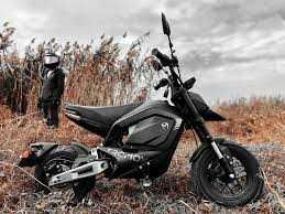 TROMOX Mino e-moto (*Oferta de capacete)