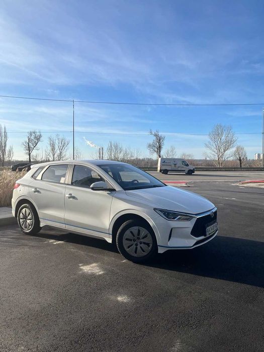 Електроавтомобілі BYD 2022 року в оренду