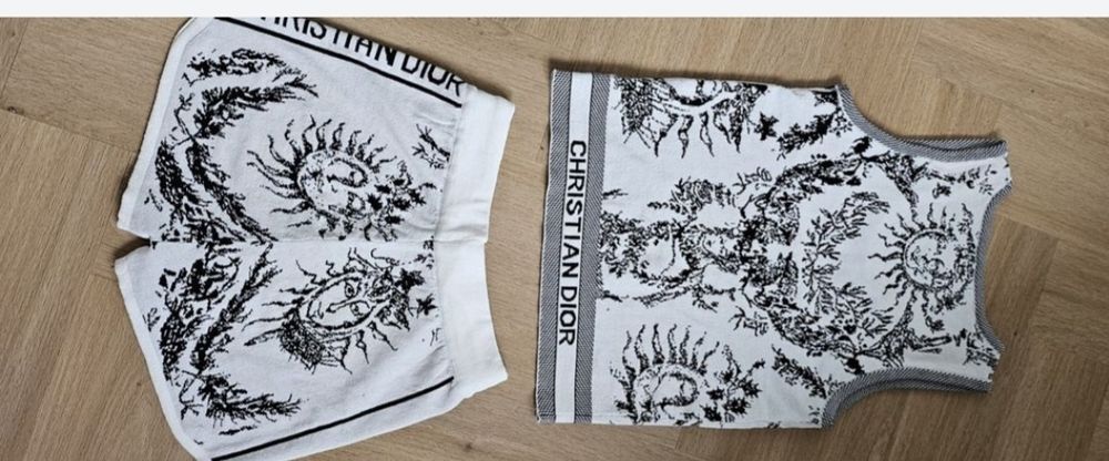 Komplet sweterkowy na Christian Dior