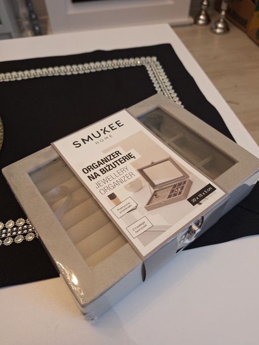 Nowy organizer na biżuterię